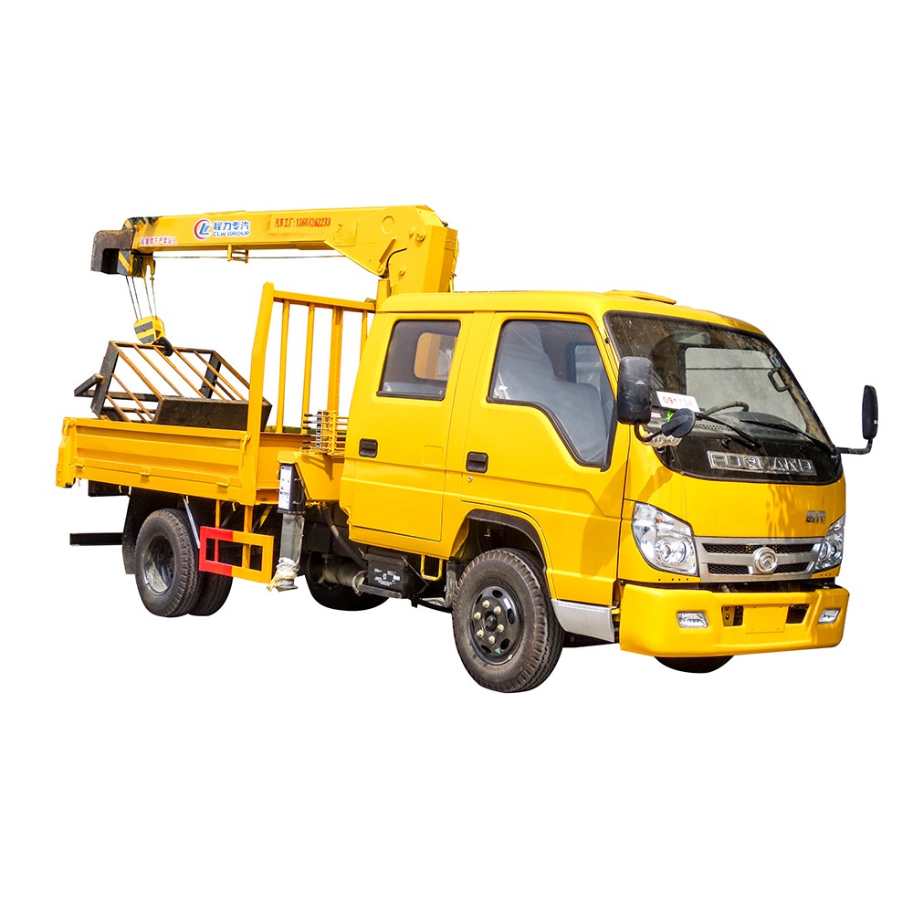 Piccola gru per camion a 6 ruote