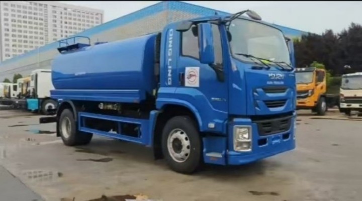 Camion dell'acqua
